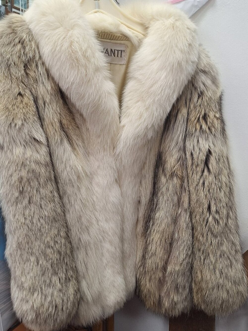Avanti Fox Jacket Coat silk lined